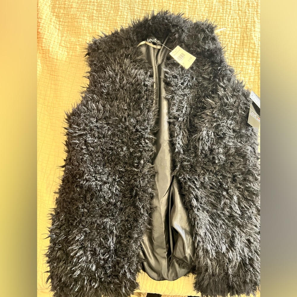 Faux furry vest - small - new